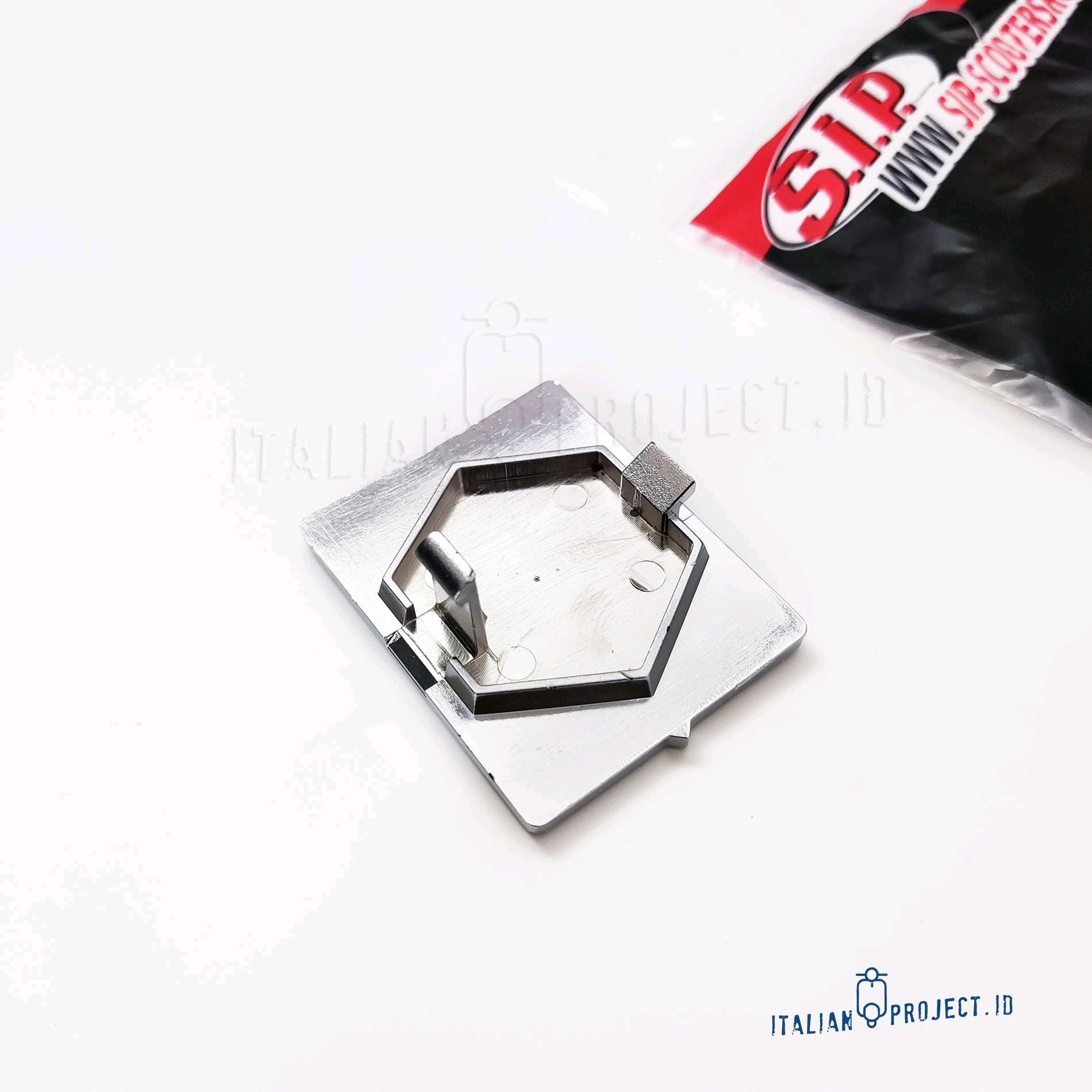 Emblem Hidung Dasi PX Series, Vespa Modern Matic