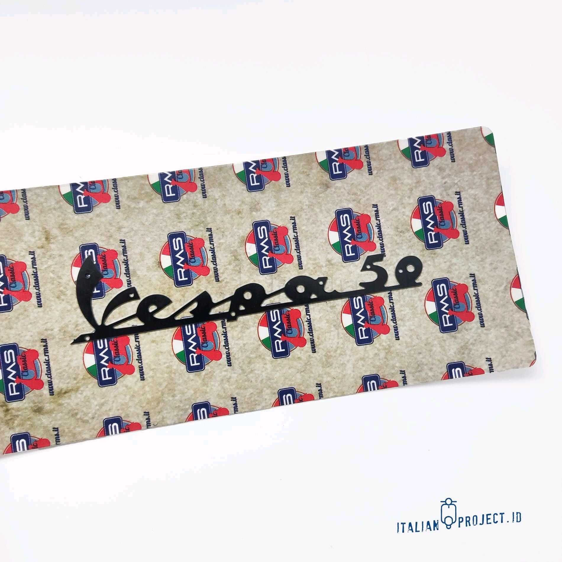 Emblem Depan/Sayap "Vespa 50"