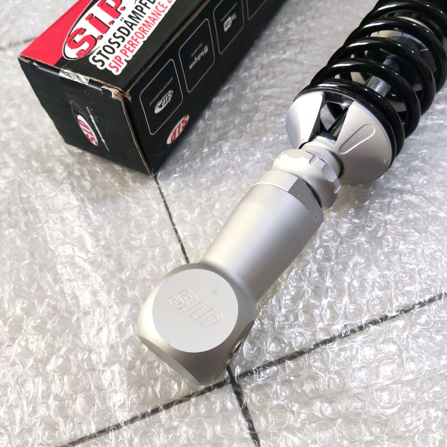 Shock Shockbreaker Belakang