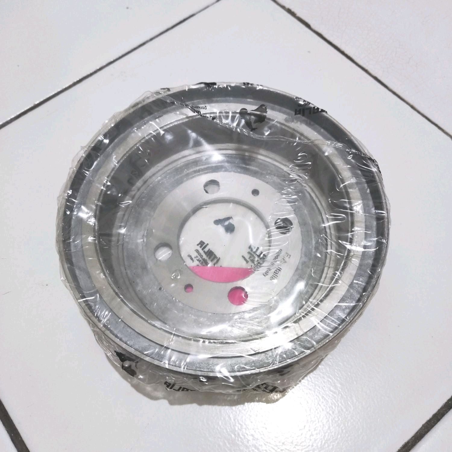 Tromol Belakang
